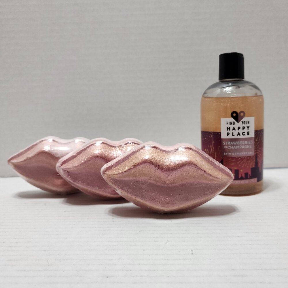 New Find Your Happy Place - Strawberries in Champagne - Gel & 3 Bath Bombs
